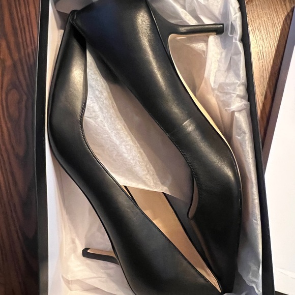 Nine West  Black Arlene Pumps - Picture 2 of 5